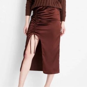 NWT Women’s silky midi skirt size 4